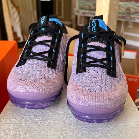 **SOLD** Nike Air VaporMax 2021 Flyknit "Lilac/Black/Barely Grape/Universi Blue" - Picture 5 of 16